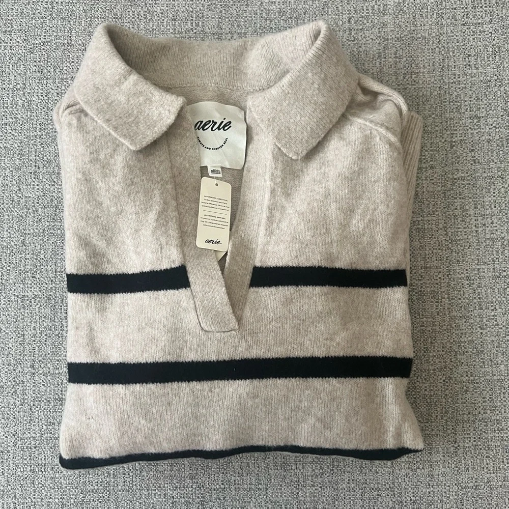 Aerie Cream and Black Striped Sweater - Picture 3 of 4